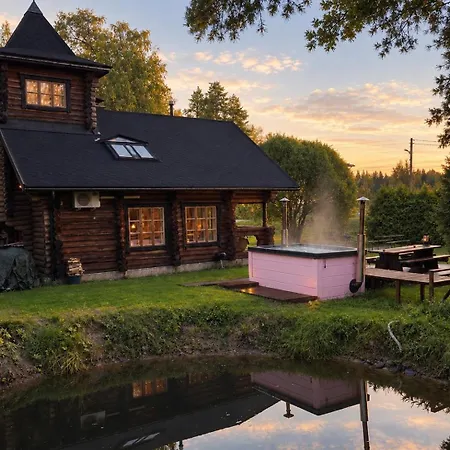 Ihana Log With Sauna & Hot Tub Near Turku Villa Askainen