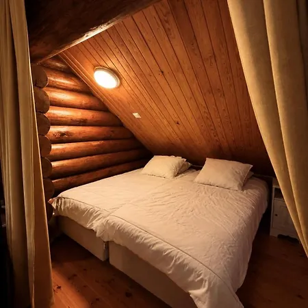 Ihana Log With Sauna & Hot Tub Near Turku
